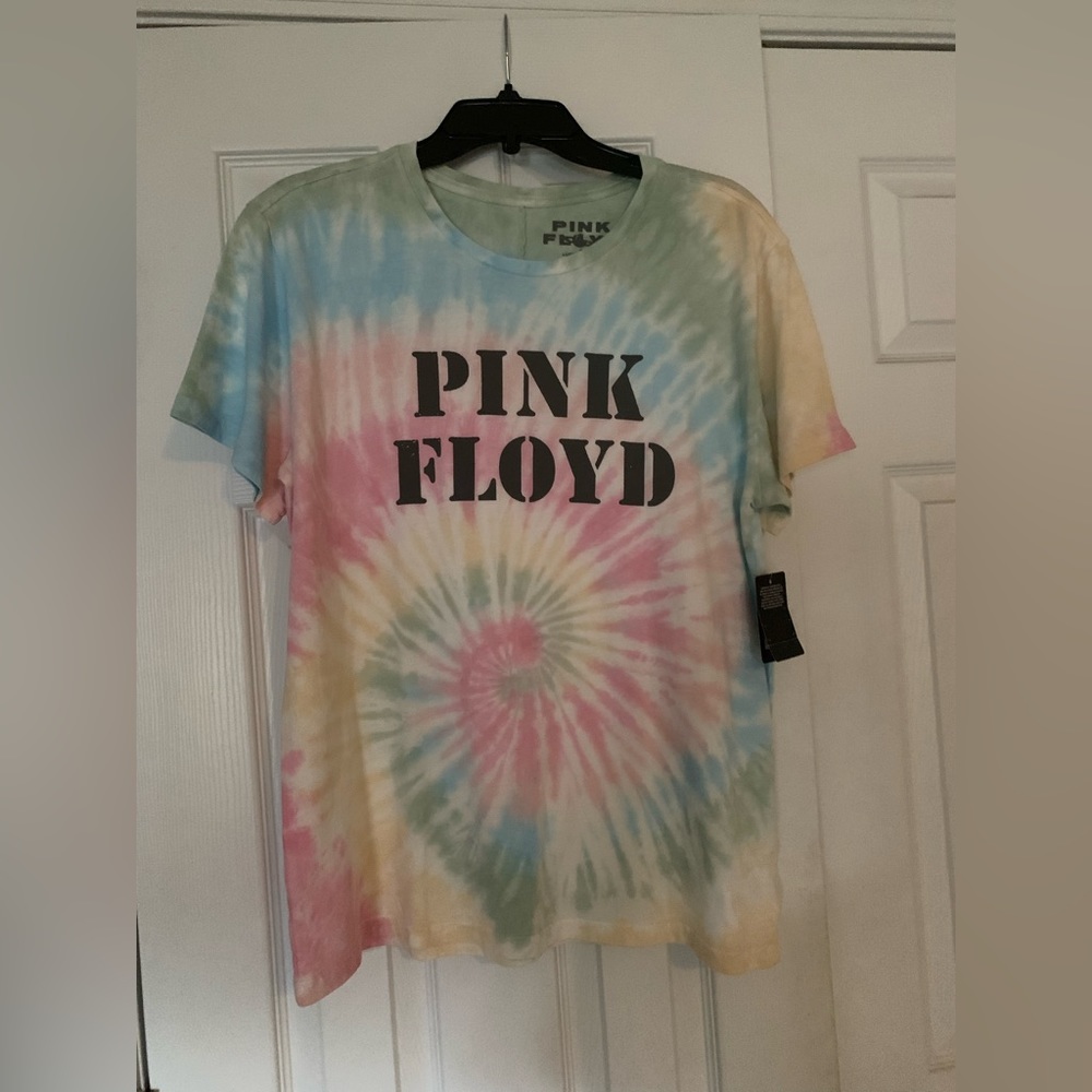 NWT Lucky brand Pink Floyd tie dye short sleeved T-shirt Medium.